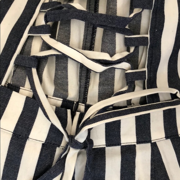 SALE🫶Strappy Back Jumpsuit - Picture 6 of 9